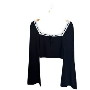NWOT Dee Elly Sweater Knit Crop Size M Black Ivory Y2K Retro Milkmaid
